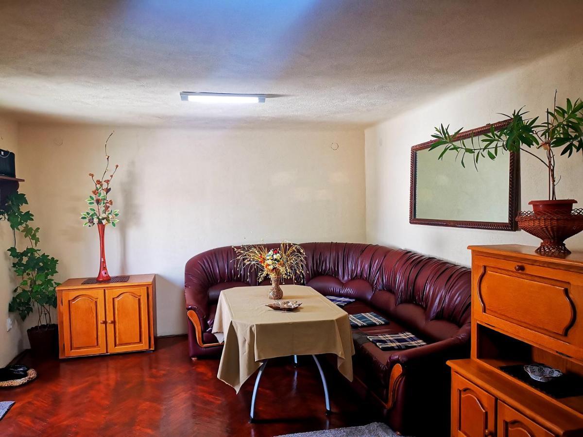Casa Petrescu Curtea de Argeş Exterior foto